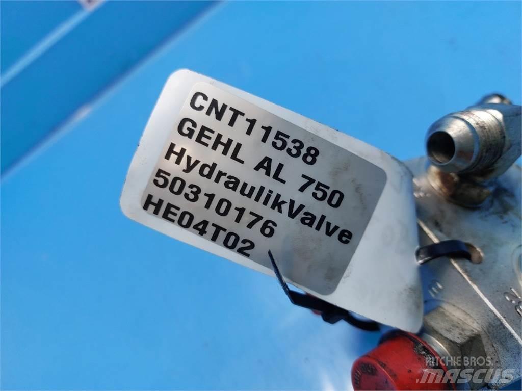 Gehl AL750 유압식 기계