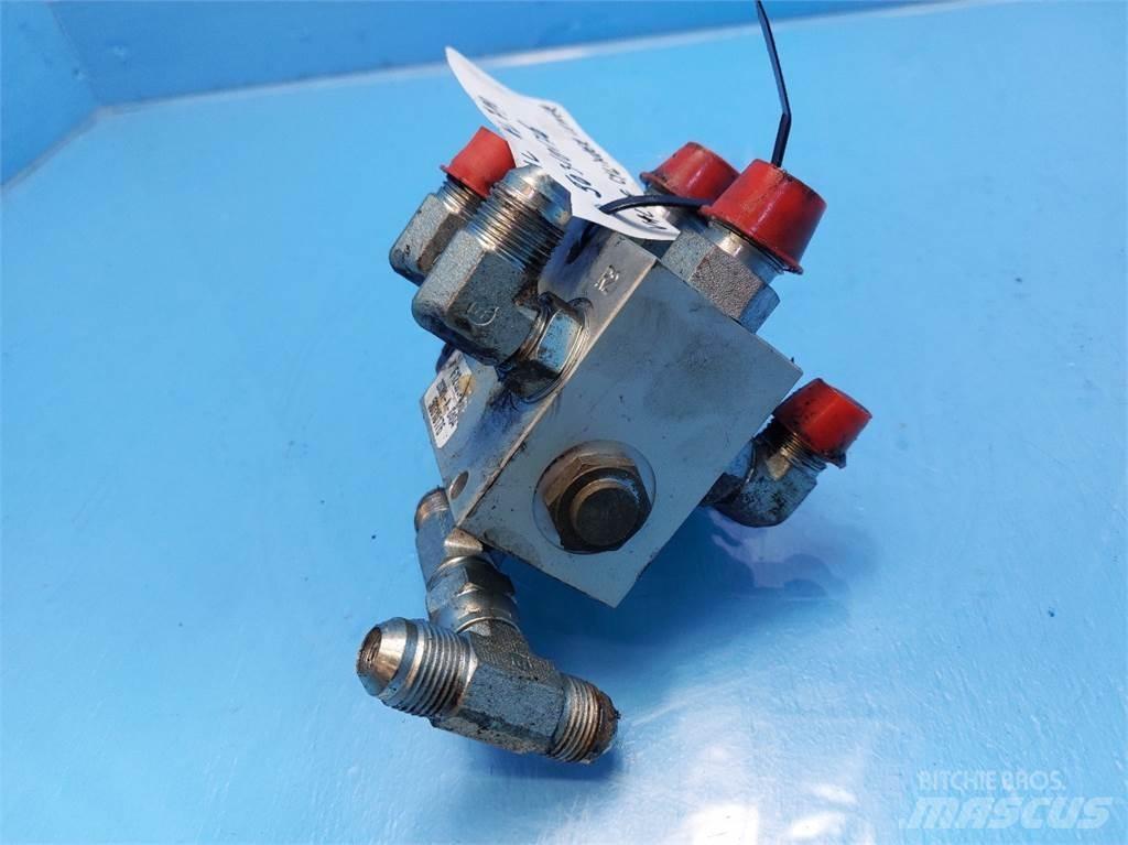 Gehl AL750 유압식 기계