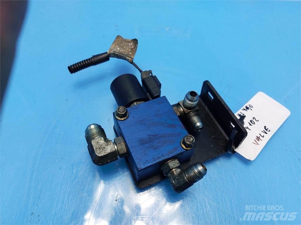 Gehl AL750 유압식 기계