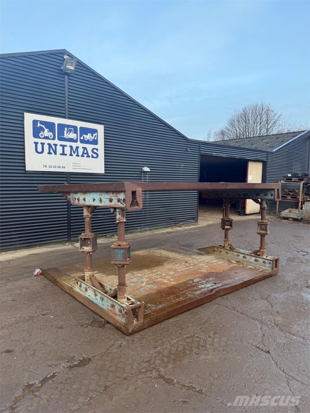  Gravekasse 건설 장비 - 기타