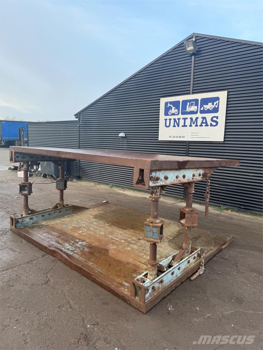  Gravekasse 건설 장비 - 기타