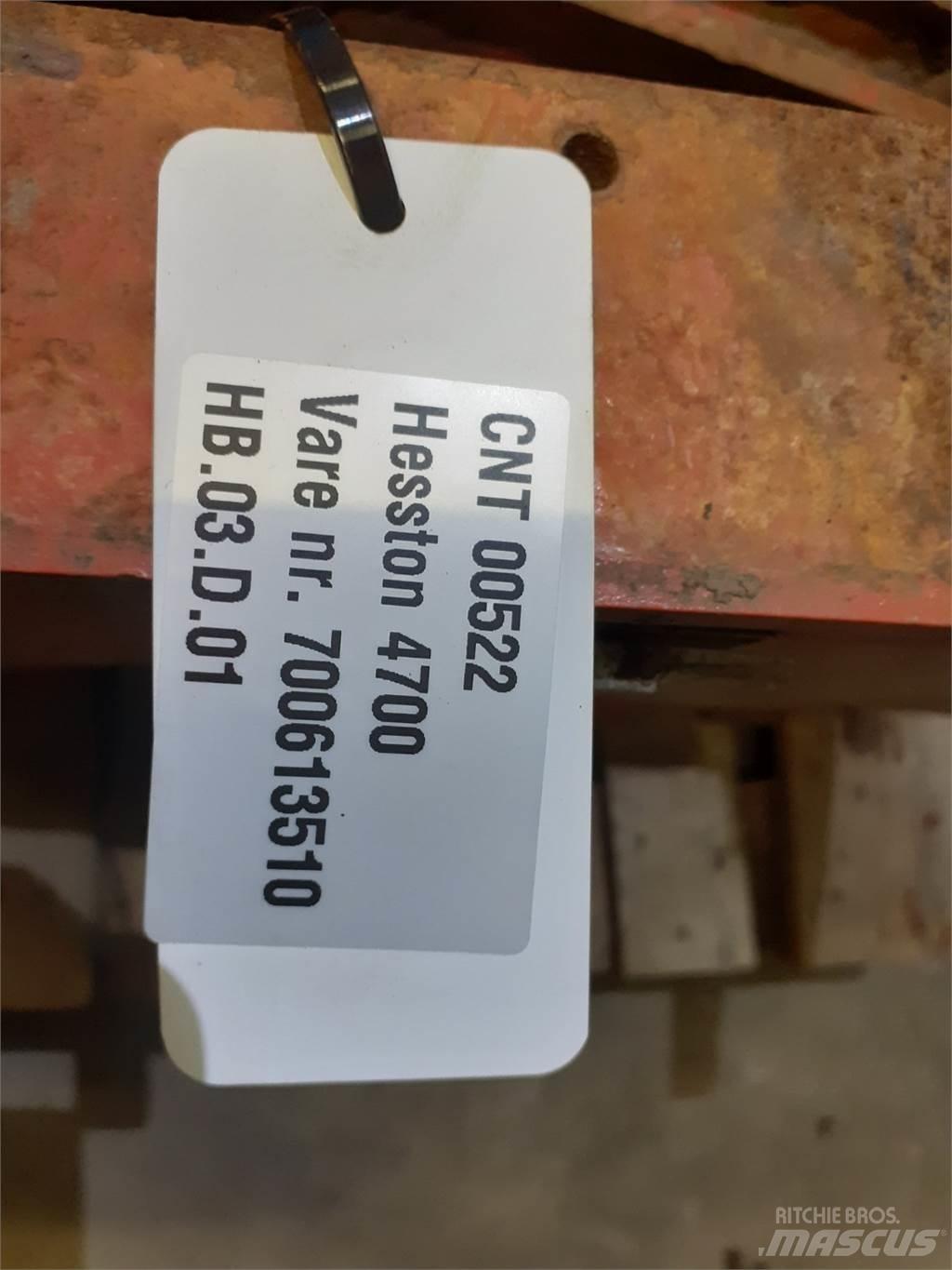 Hesston 4700 기타 목초 수확용 장비