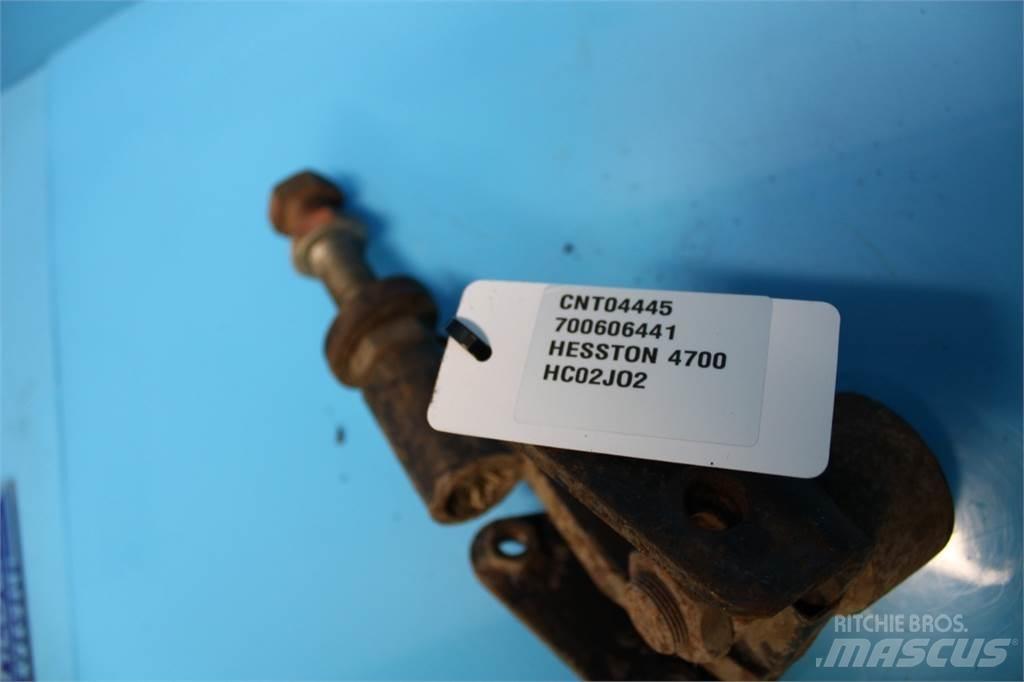 Hesston 4700 기타 목초 수확용 장비