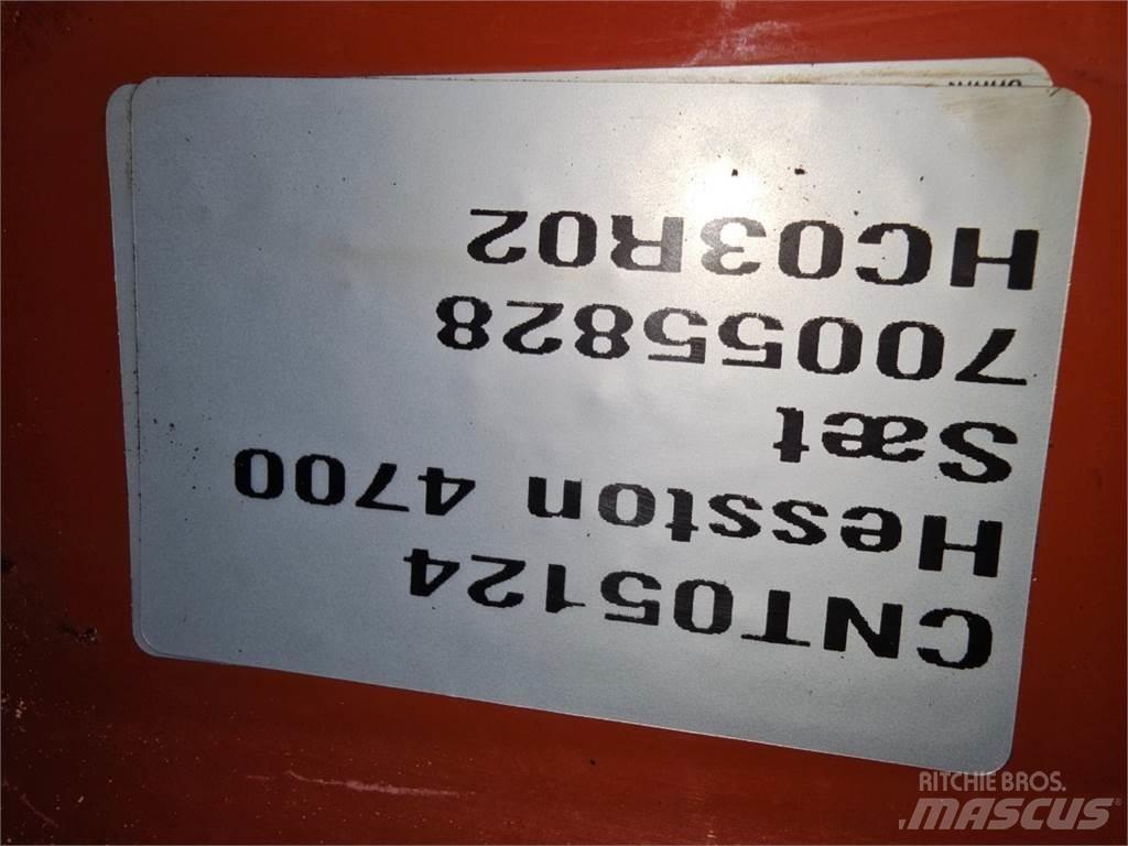 Hesston 4700 기타 목초 수확용 장비