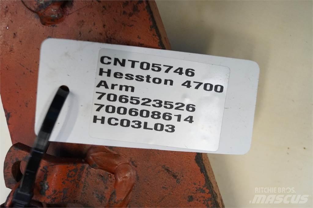 Hesston 4700 기타 목초 수확용 장비