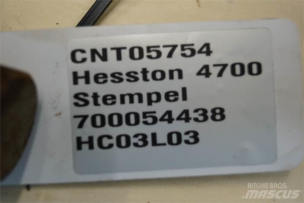 Hesston 4700 유압식 기계