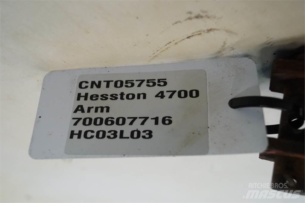 Hesston 4700 기타 목초 수확용 장비