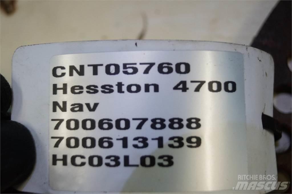 Hesston 4700 기타 목초 수확용 장비