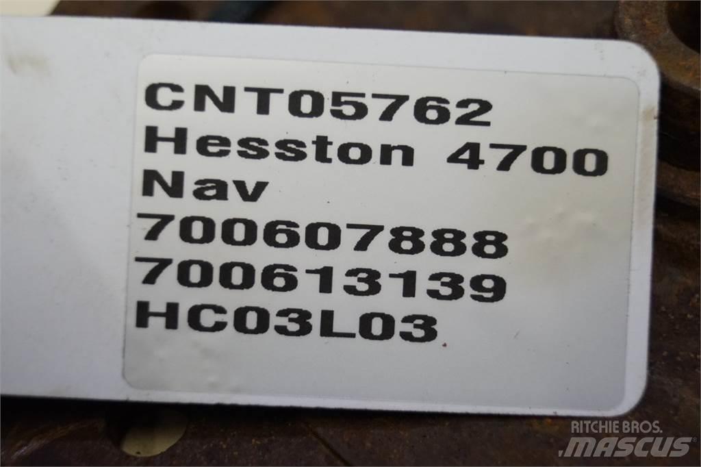 Hesston 4700 기타 목초 수확용 장비