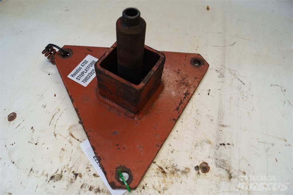 Hesston 4700 기타 트랙터 부속품