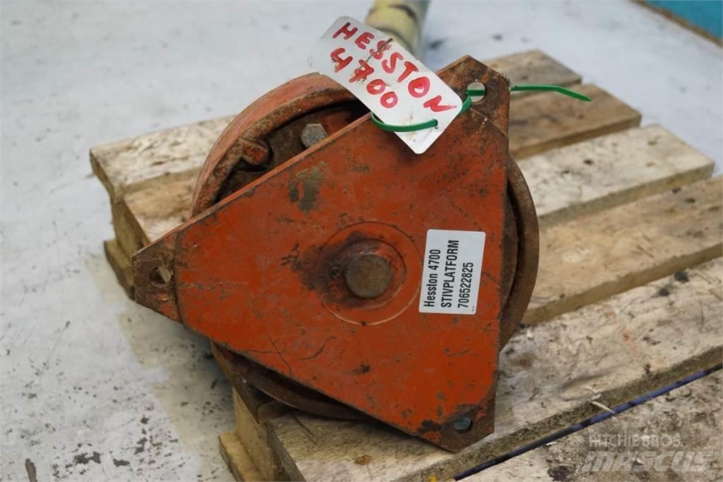 Hesston 4700 기타 트랙터 부속품
