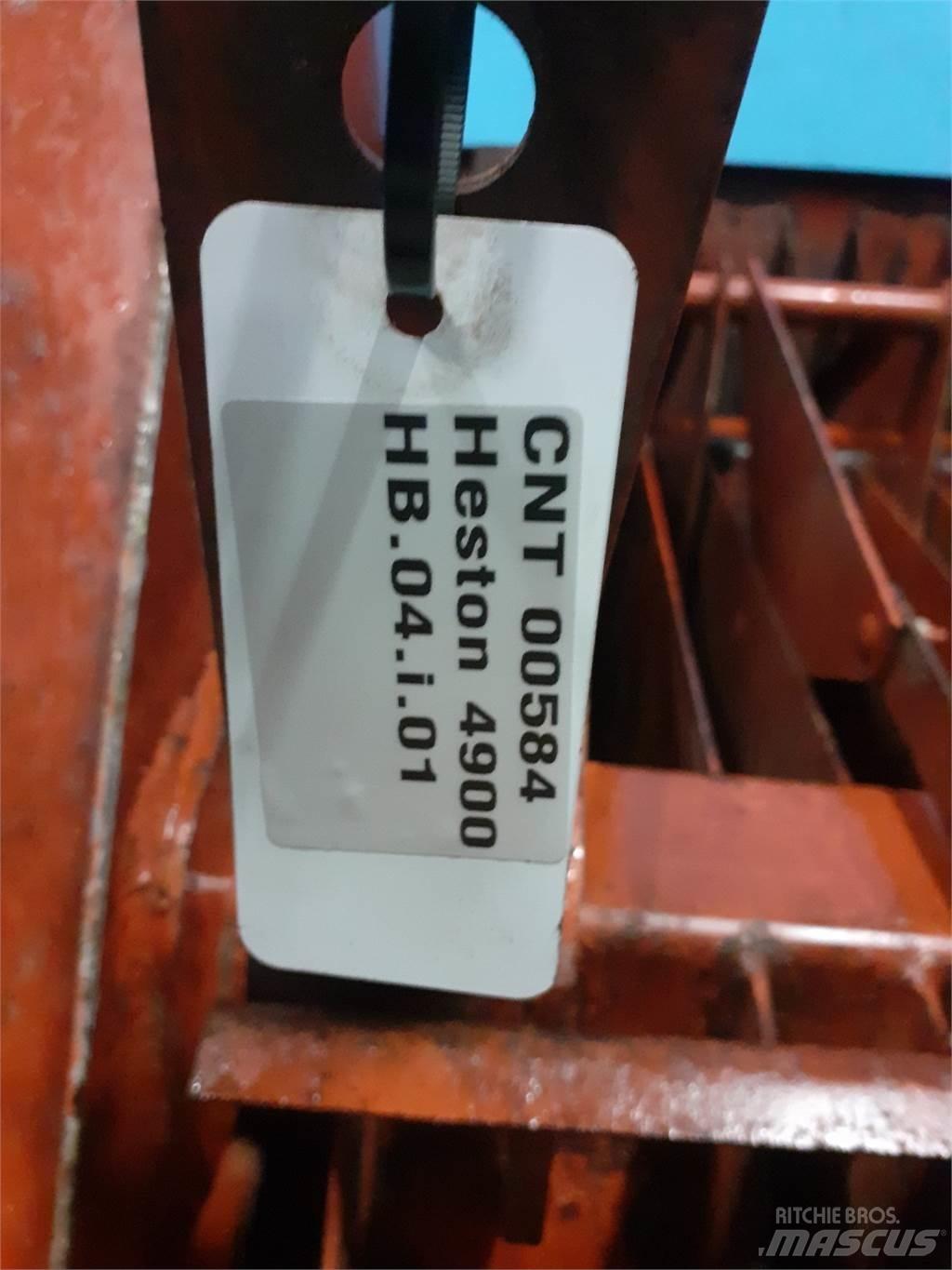 Hesston 4900 기타 목초 수확용 장비