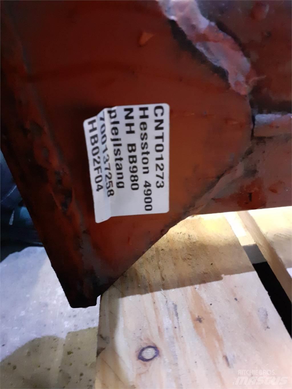 Hesston 4900 기타 목초 수확용 장비