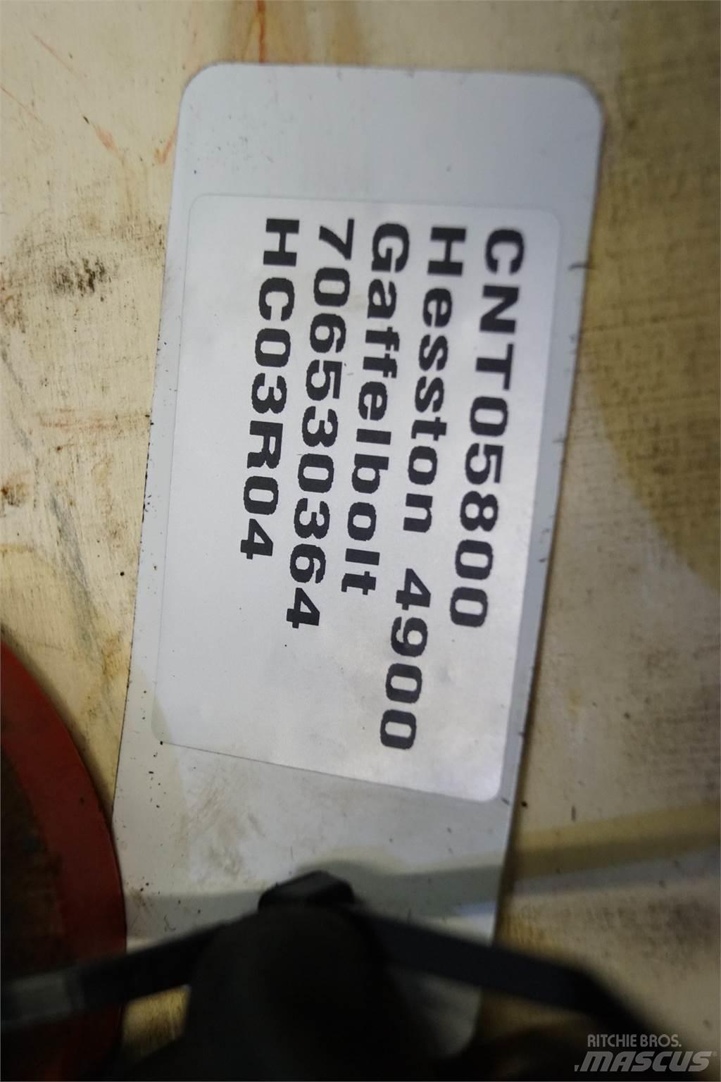 Hesston 4900 기타 목초 수확용 장비