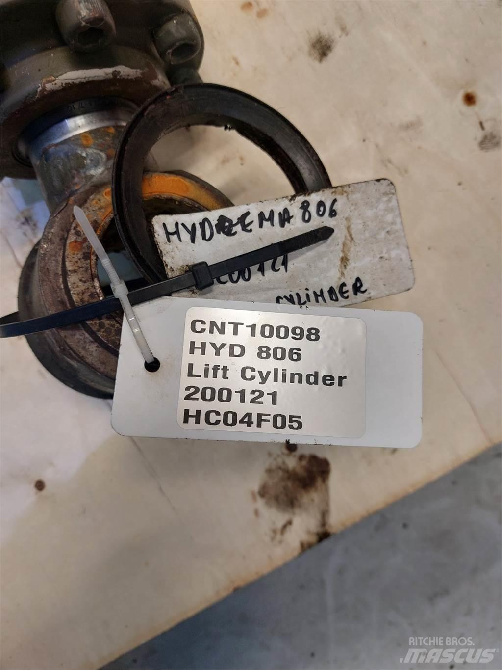 Hydrema 806 백호