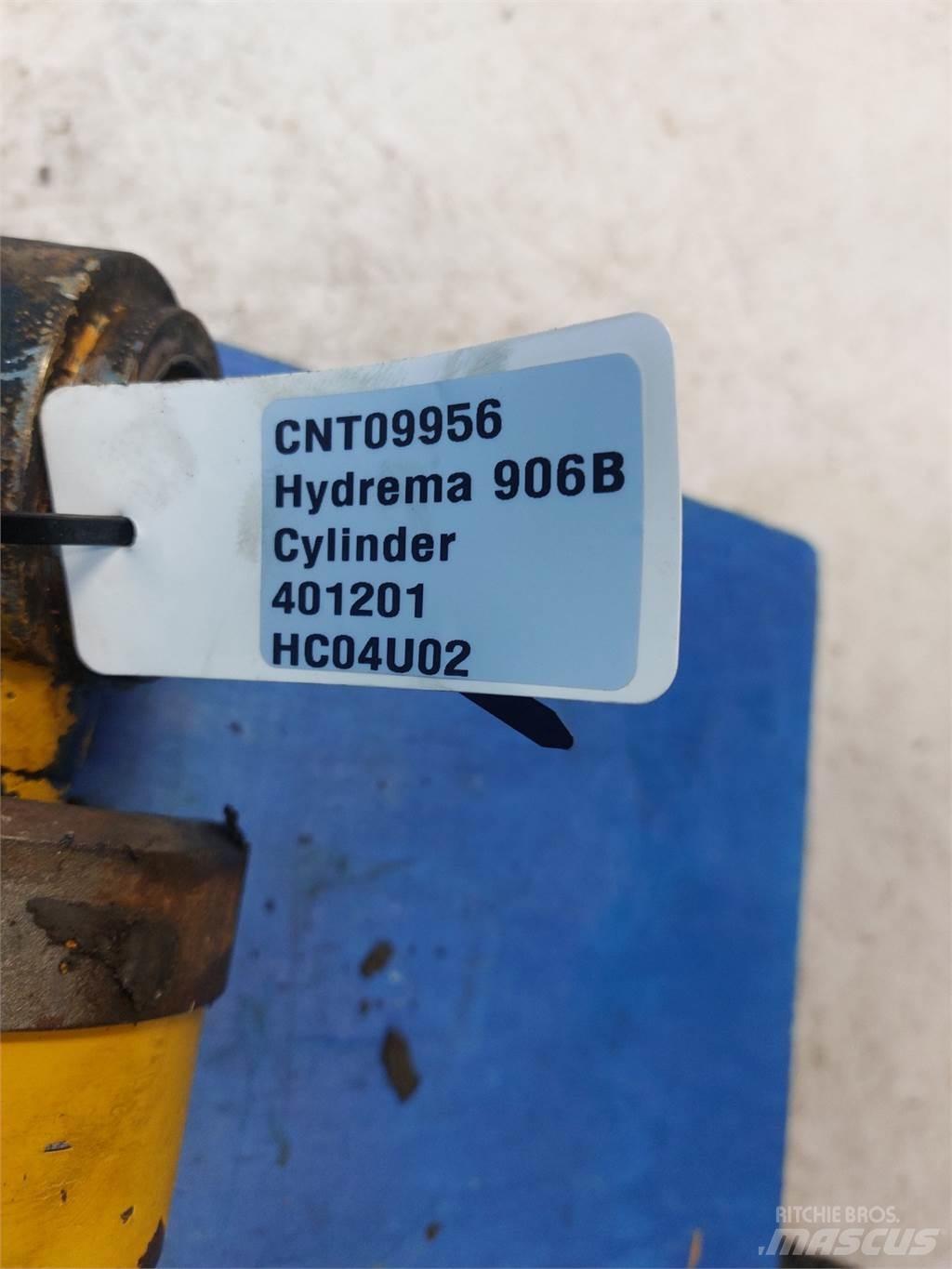 Hydrema 906B 붐 및 디퍼
