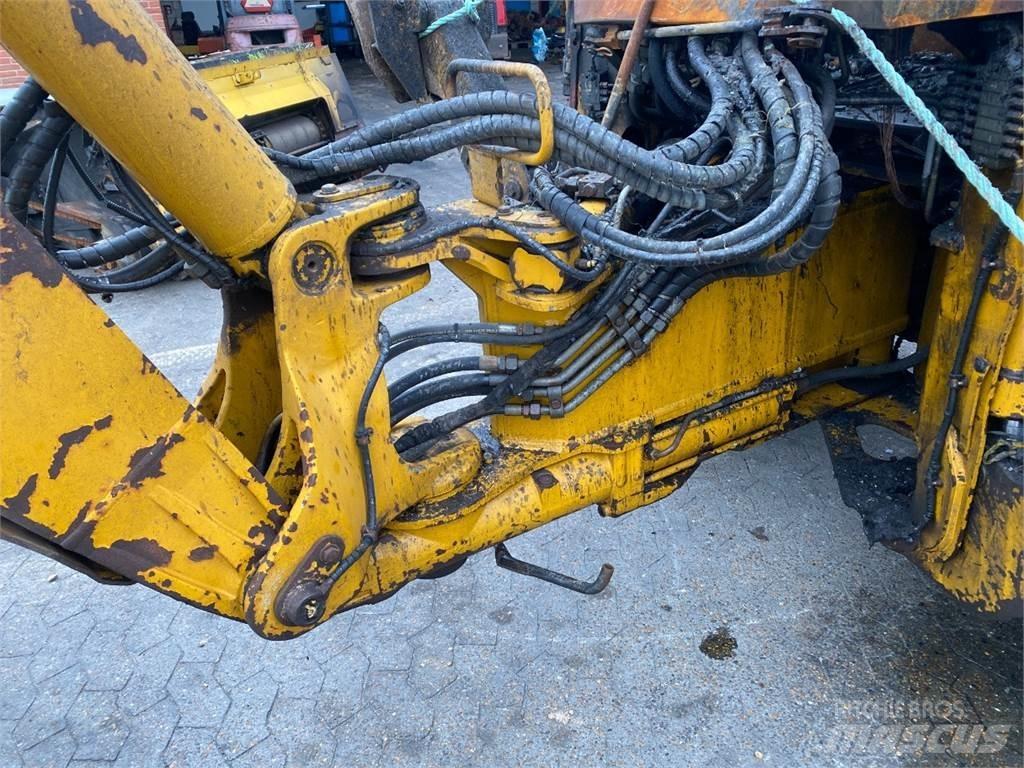 Hydrema 906C 백호로더