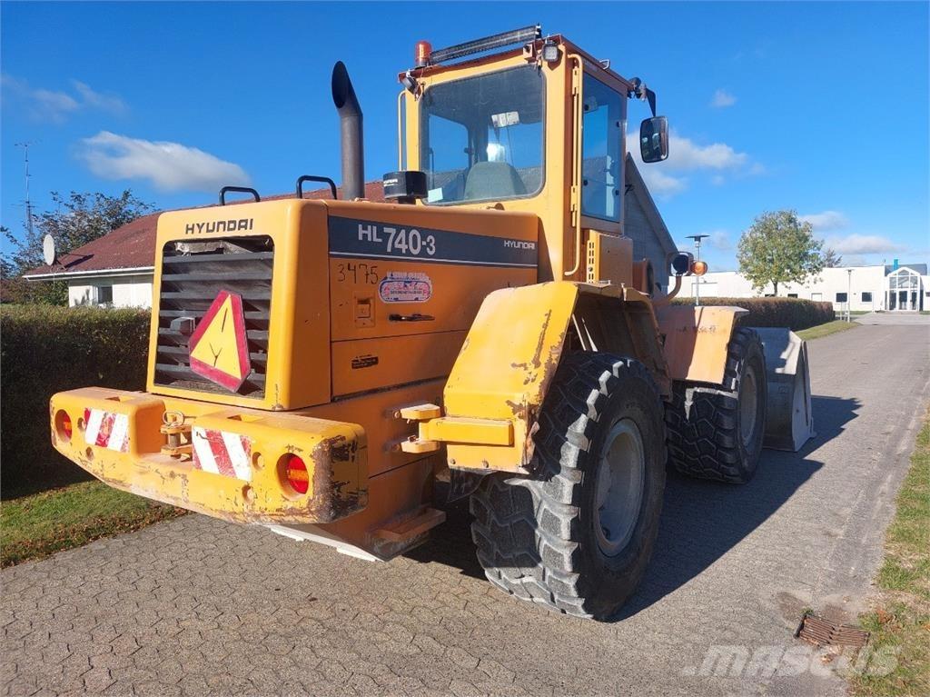 Hyundai HL740-3  휠로우더