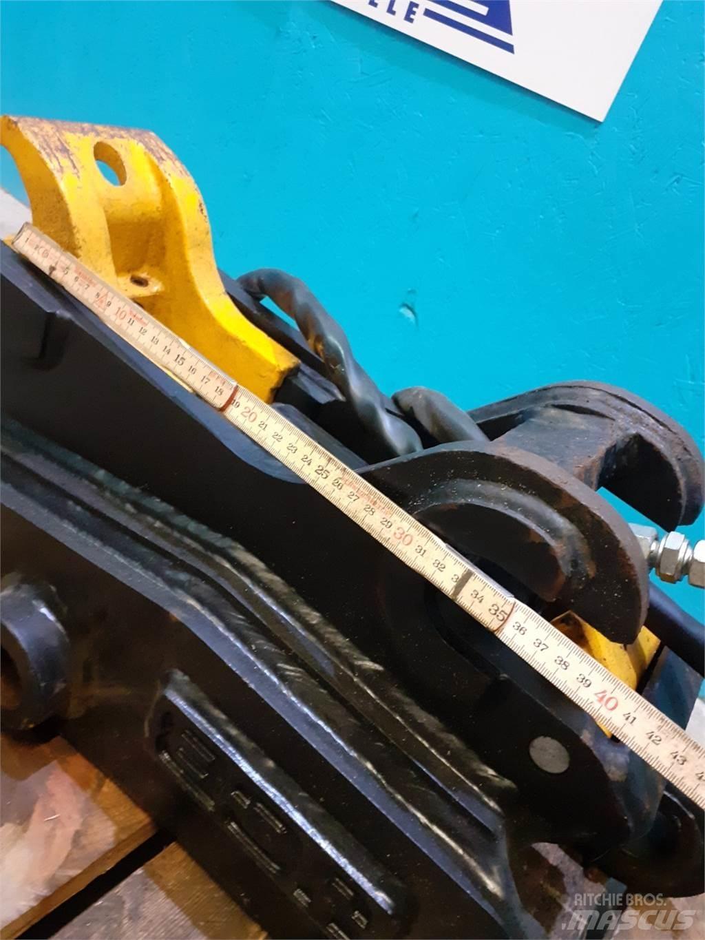 JCB 4CX 퀵 커넥터