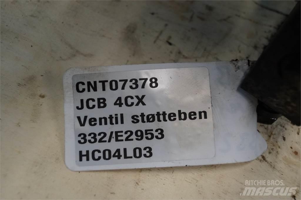 JCB 4CX 유압식 기계