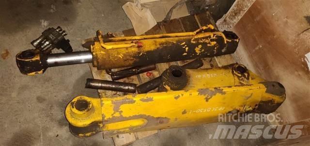JCB 530 텔러 핸들러