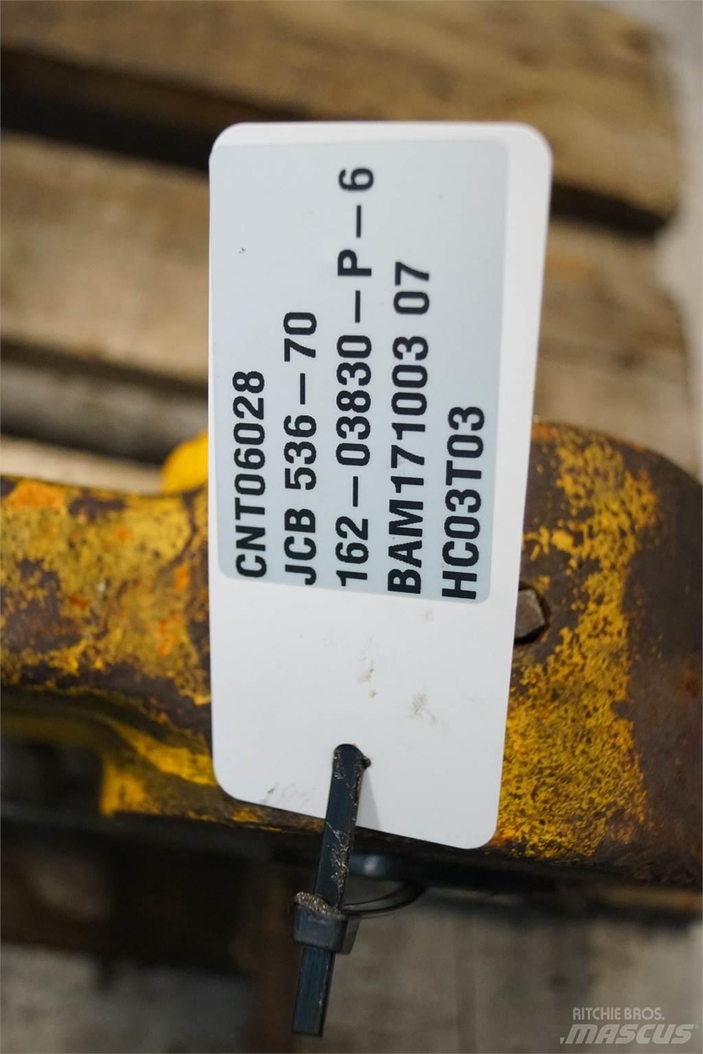 JCB 536-70 붐 및 디퍼