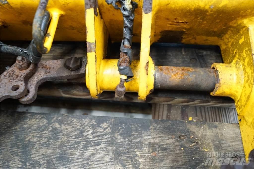 JCB 536-70 퀵 커넥터