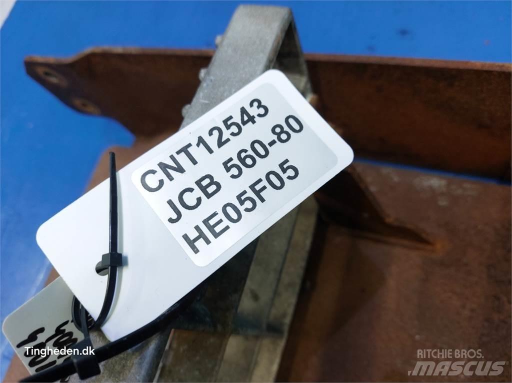 JCB 560-80 캐빈 및 인테리어