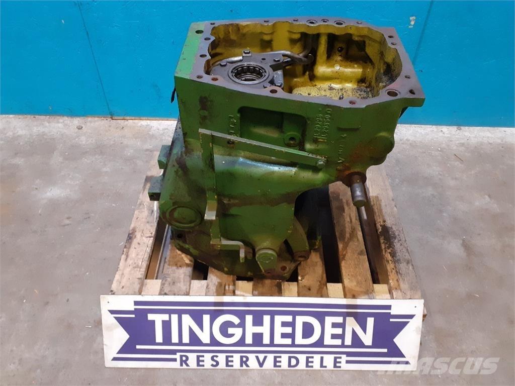 John Deere  트랜스미션