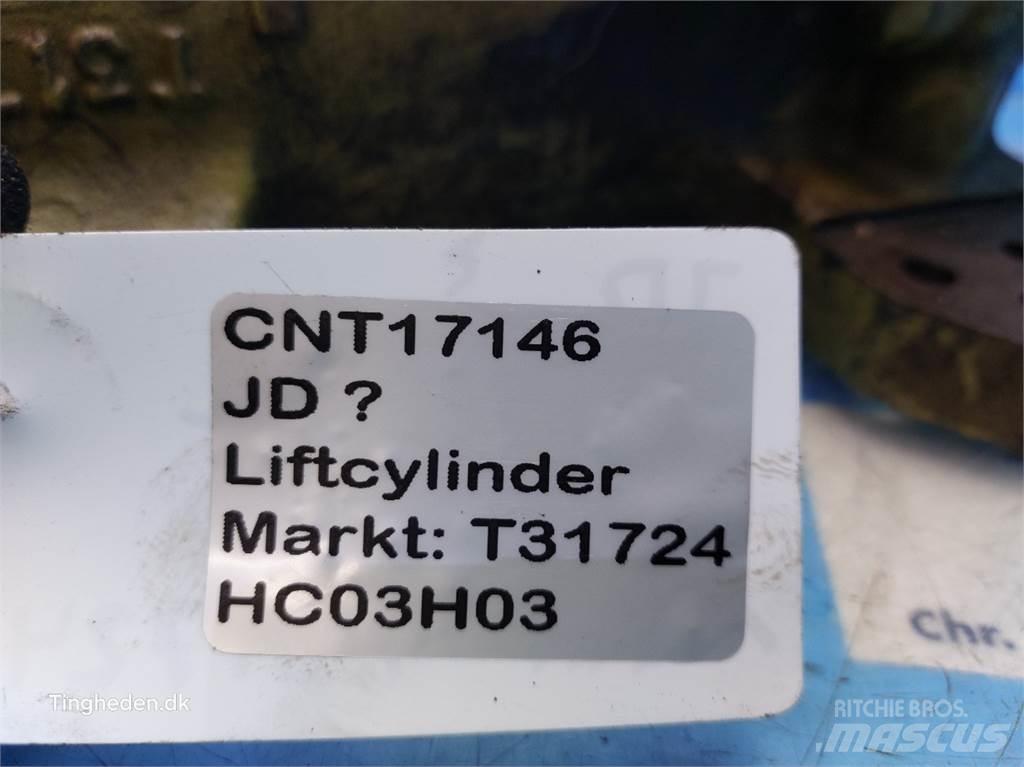 John Deere  유압식 기계