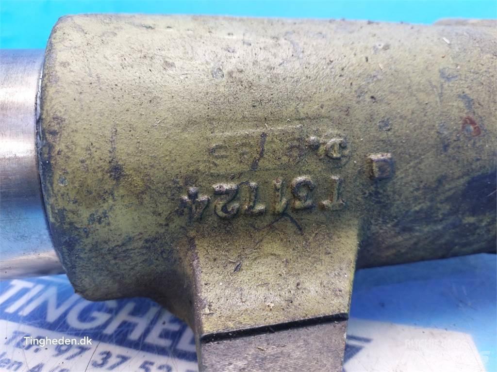 John Deere  유압식 기계