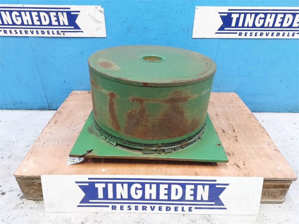 John Deere 1065 라디에이터