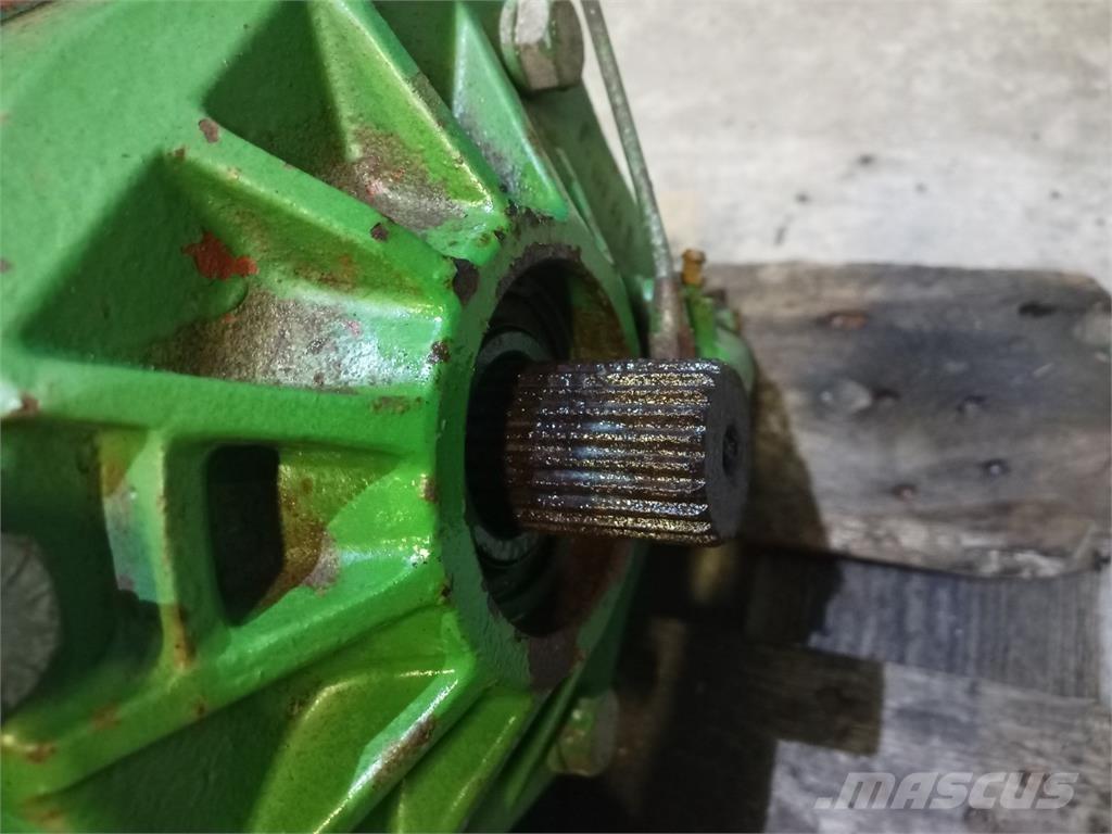 John Deere 1085 트랜스미션