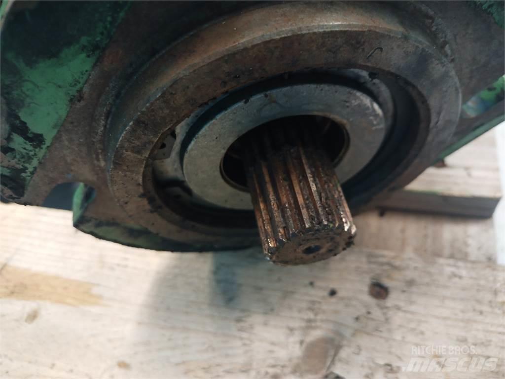 John Deere 1085 유압식 기계