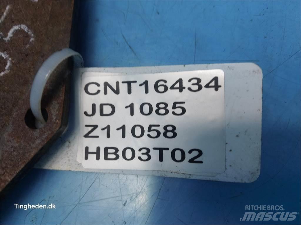 John Deere 1085 모래(염화칼슘) 살포기