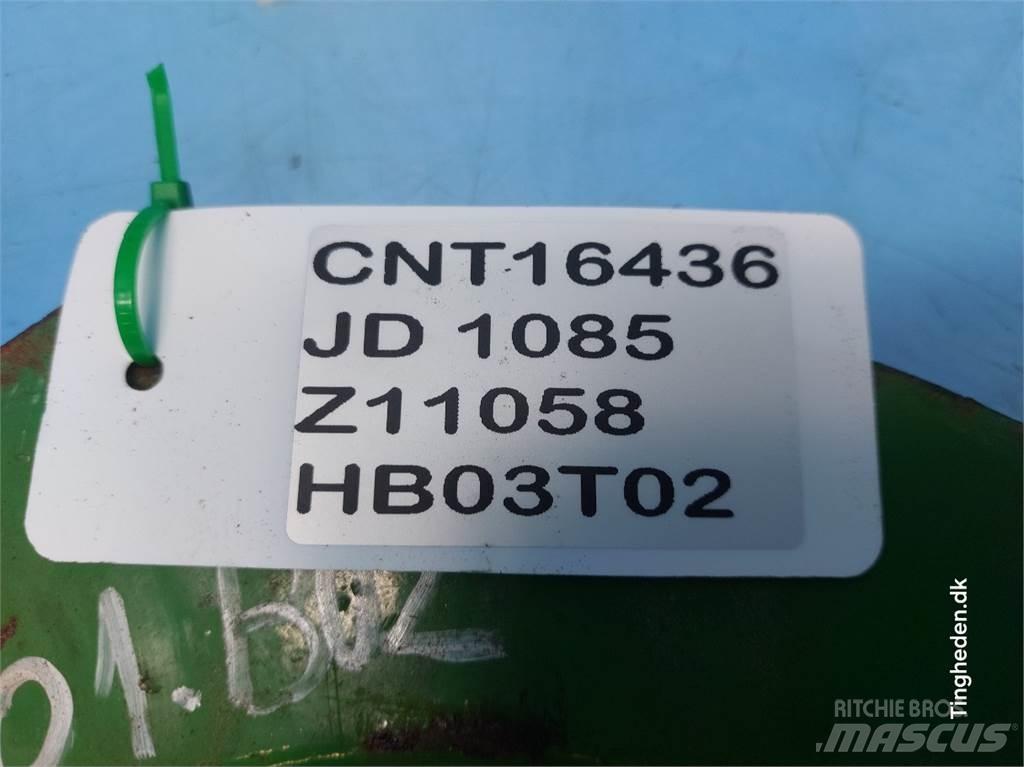 John Deere 1085 모래(염화칼슘) 살포기