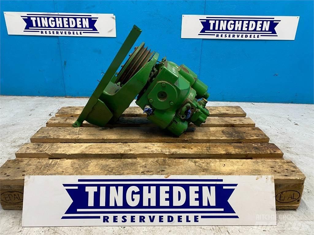John Deere 1170 유압식 기계