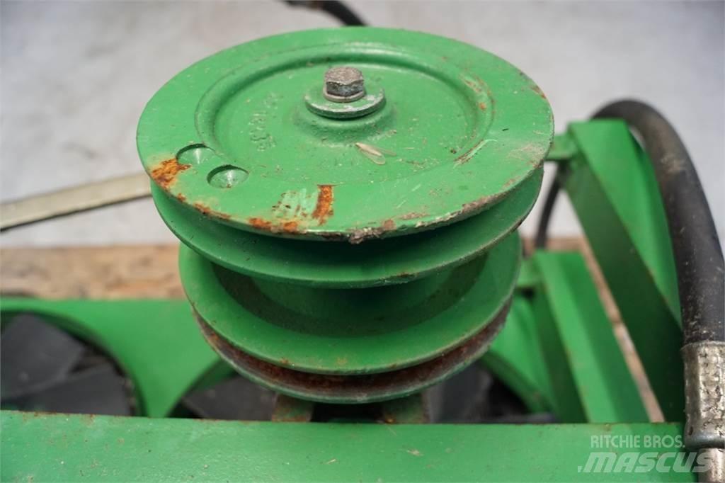 John Deere 1170 라디에이터