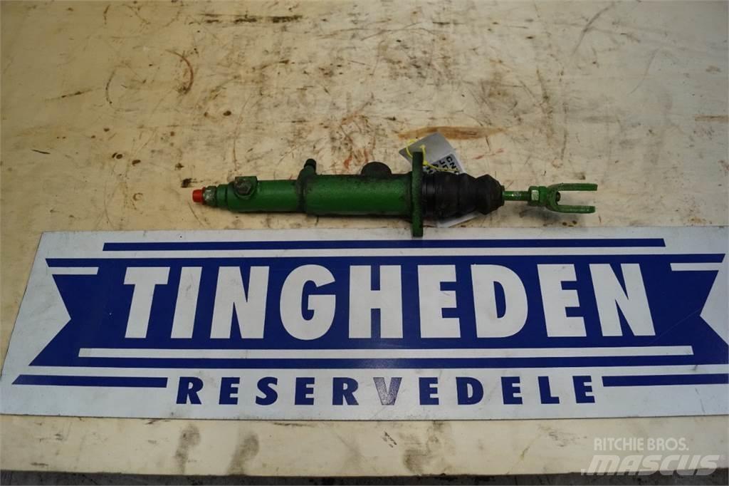 John Deere 1170 유압식 기계