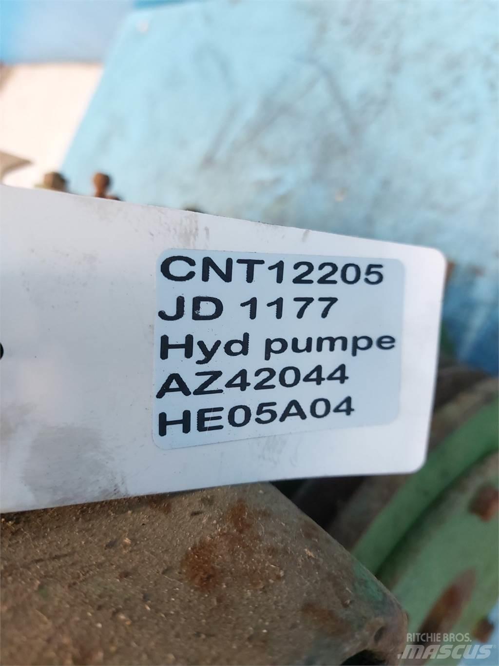 John Deere 1177 유압식 기계
