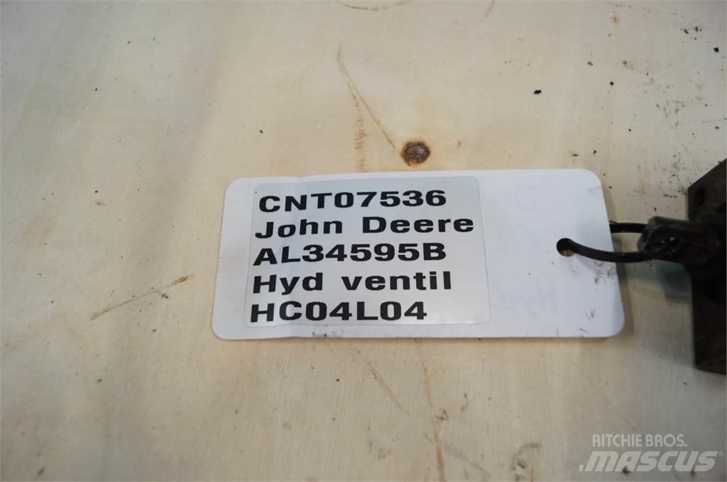John Deere 1350 유압식 기계
