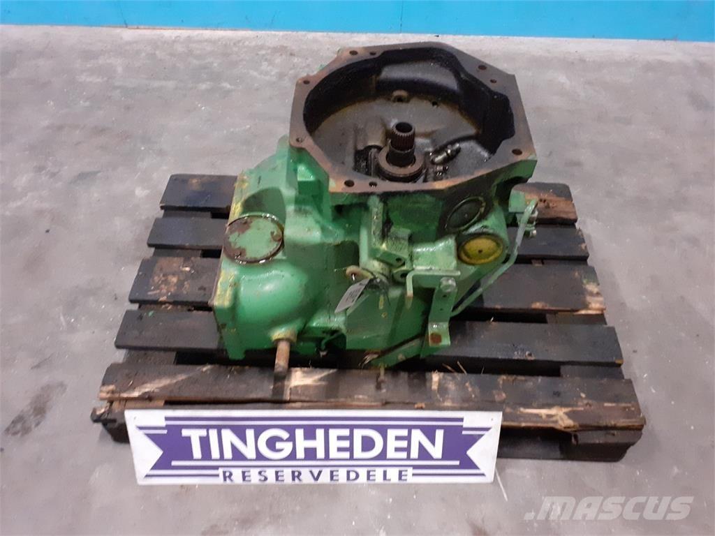 John Deere 2040 트랜스미션