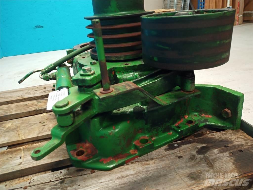 John Deere 2054 트랜스미션