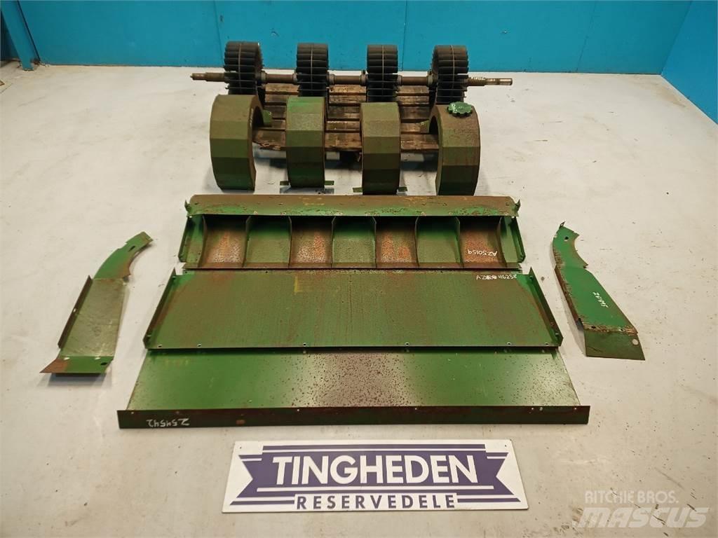John Deere 2054 모래(염화칼슘) 살포기