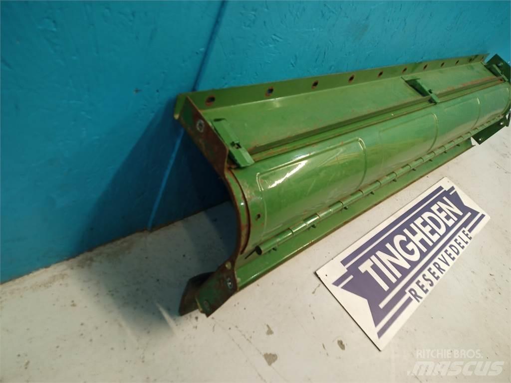 John Deere 2054 모래(염화칼슘) 살포기