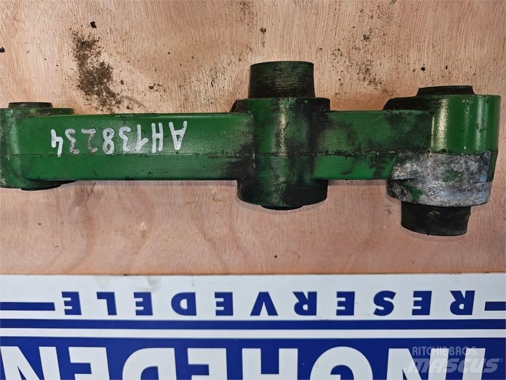 John Deere 2054 모래(염화칼슘) 살포기