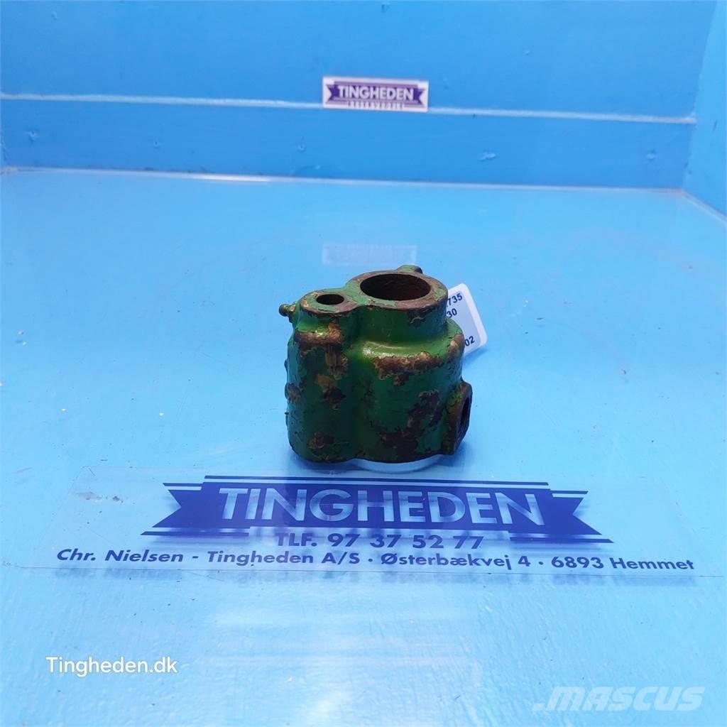 John Deere 2130 기타 트랙터 부속품