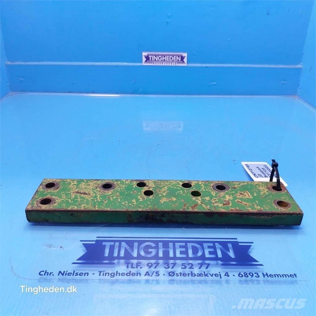 John Deere 2140 기타 트랙터 부속품
