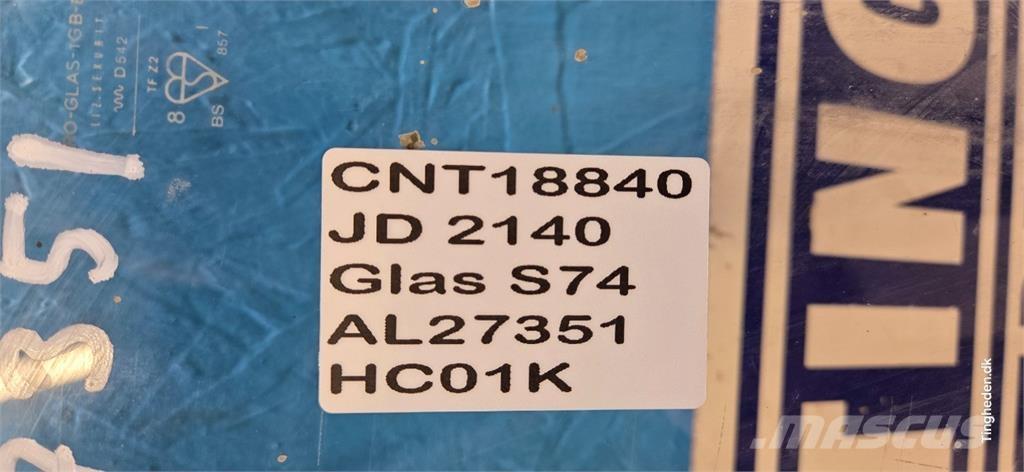 John Deere 2140 캐빈 및 인테리어