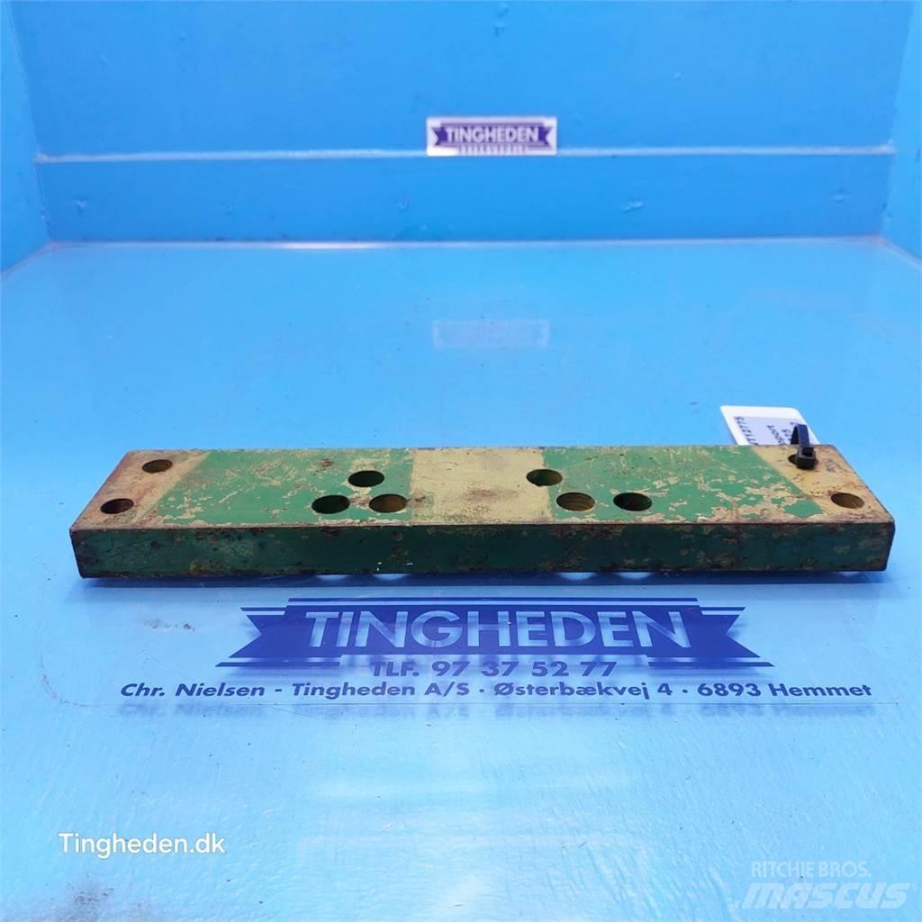 John Deere 2141 기타 트랙터 부속품